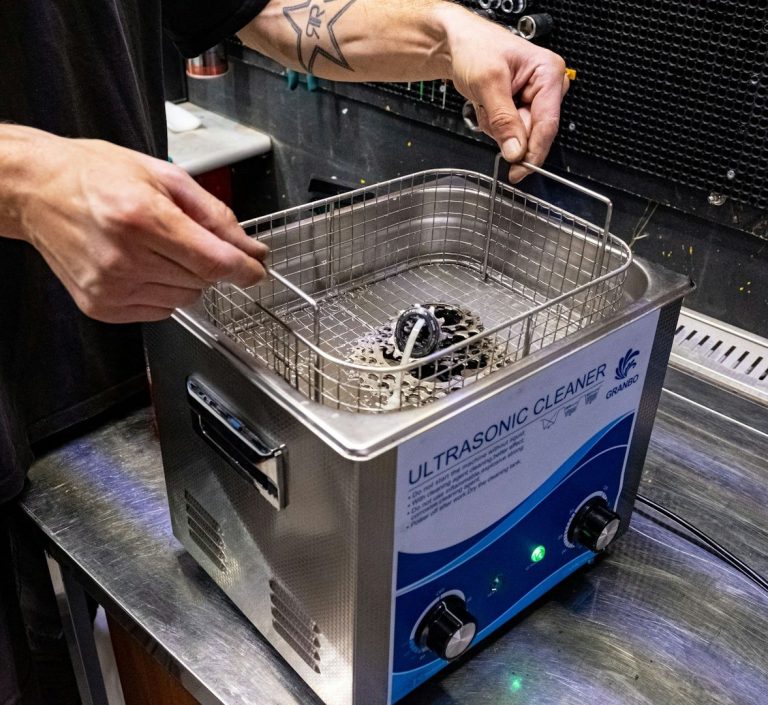 Schmuckreinigung per Ultraschall